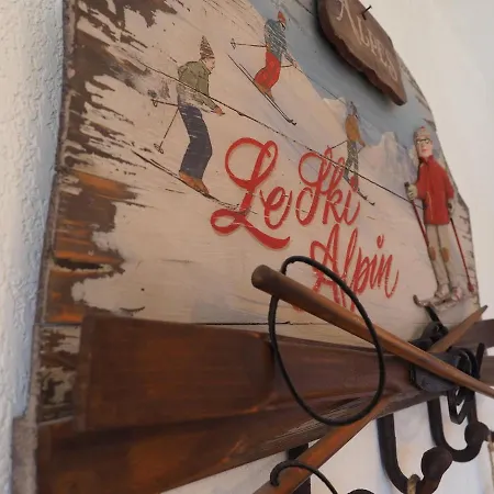 Les Clarines 1 Apartment
